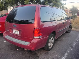 2005 Ford Areostar minivan