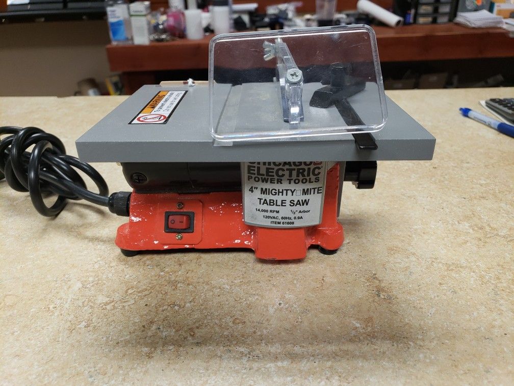 Chicago Electric Mighty Mite Hobby Miter Saw 4"
