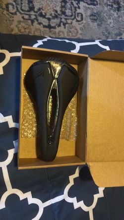 Carbon Fiber Bike Saddle
