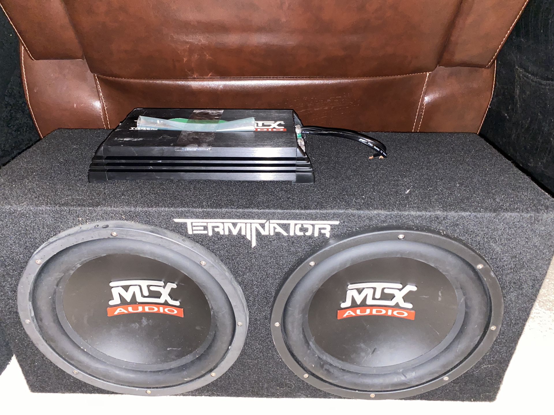 MTX Subwoofers and Amplifier