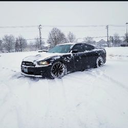 13 Dodge Charger Srt8