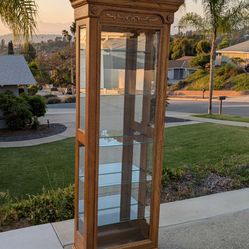 Quality Vintage Curio Cabinet 