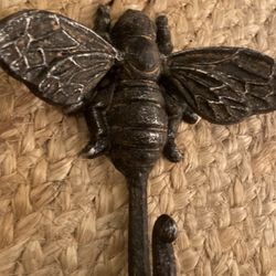 Cast iron bee hook 