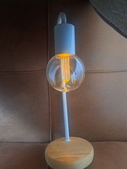 Cute Edison Bulb Light (Battery Operated)