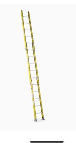 Werner 3 piece fiberglass ladder. Like New.