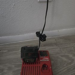 Milwaukee Charger & Milwaukee Battery 5.0 H