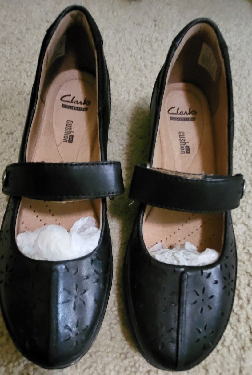 Clarks Womens Shoes