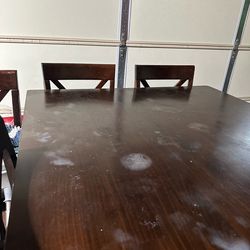 Dinning table