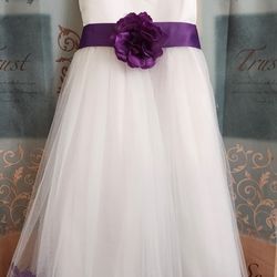 Girls White/Purple Formal Dress/Gown Size 8