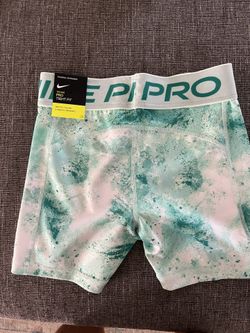 Nike Pro