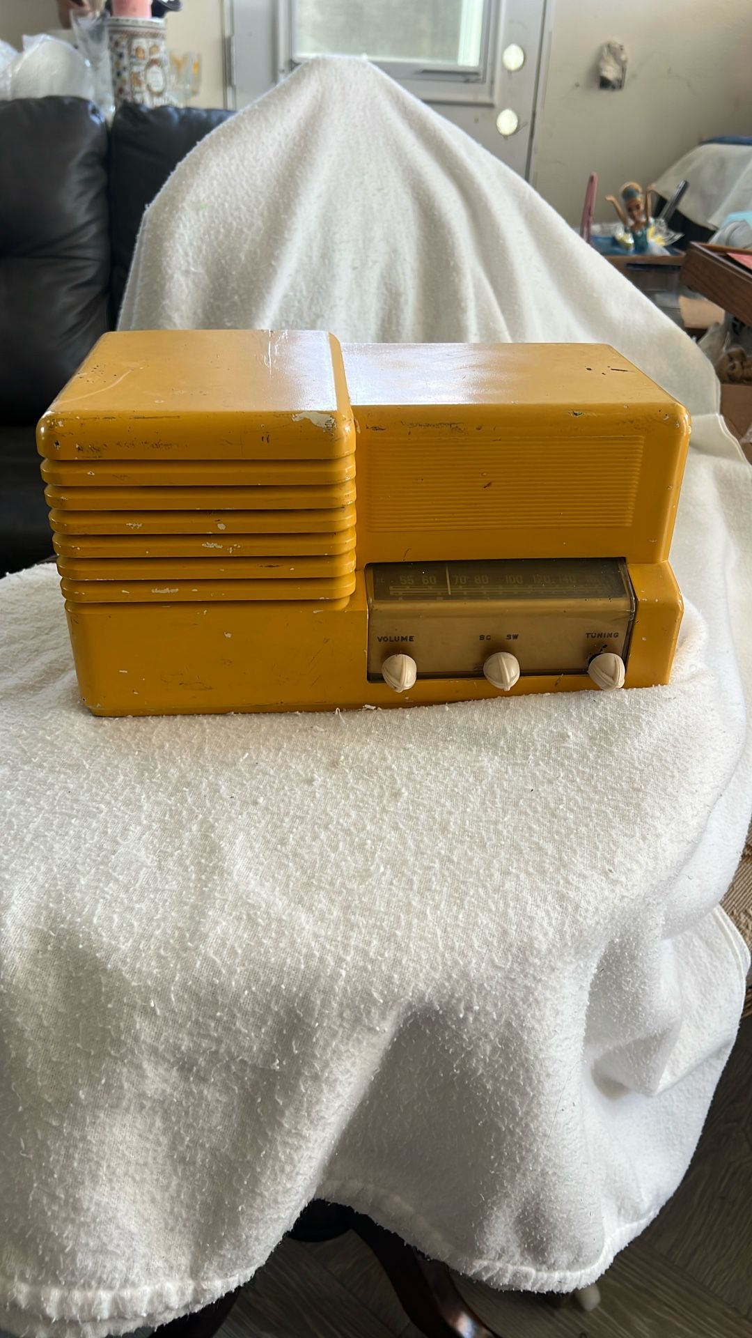 Vintage Collectible Brewster Radio 