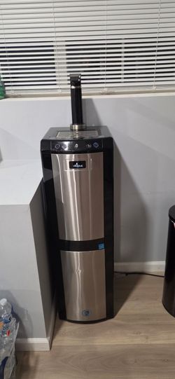 Stainless water dispenser