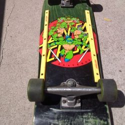 2018 Santa Cruz  (Rare) Teenage Mutant Ninja Turtles Skateboard Complete EU
