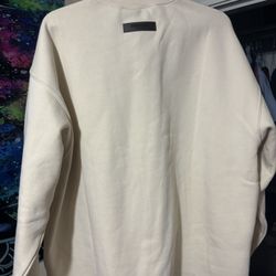 Essentials Crew neck 