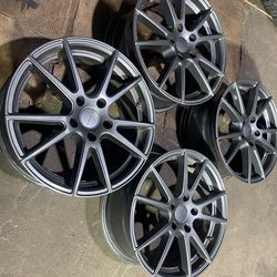 17” rims 5x14.3 fits a lot of cars and SUVs