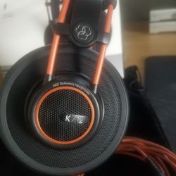 Akg 712