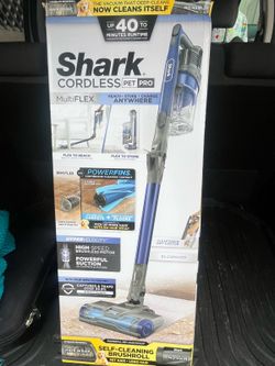 Brand New! Shark Pet Pro Cordless Stick Vacuum, Carpet and Hardfloors, PowerFins Self-Cleaning Brushroll, MultiFLEX Wand, HEPA Filtration, 40-Min Run 