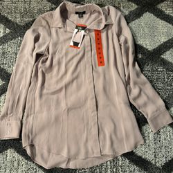 New Women’s Dress Shirt Medium 