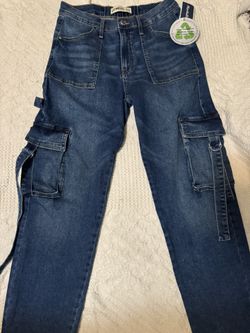 Women’s High Waisted Cargos