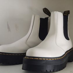Dr.Marten SMOOTH PLATFORM CHELSEA BOOTS
