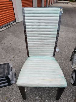 4 chairs free. Fabric is damaged. Need upholstery