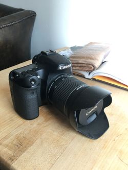 Canon 70d DSLR camera
