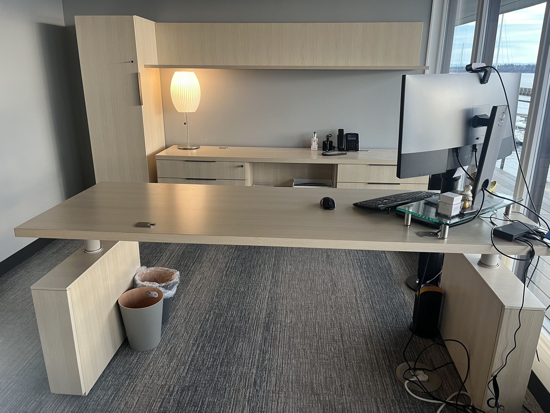 Brand New Knoll Office Furniture Set