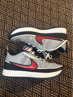 Nike Men’s Devin Booker 2 Size 8 Basketball Shoes