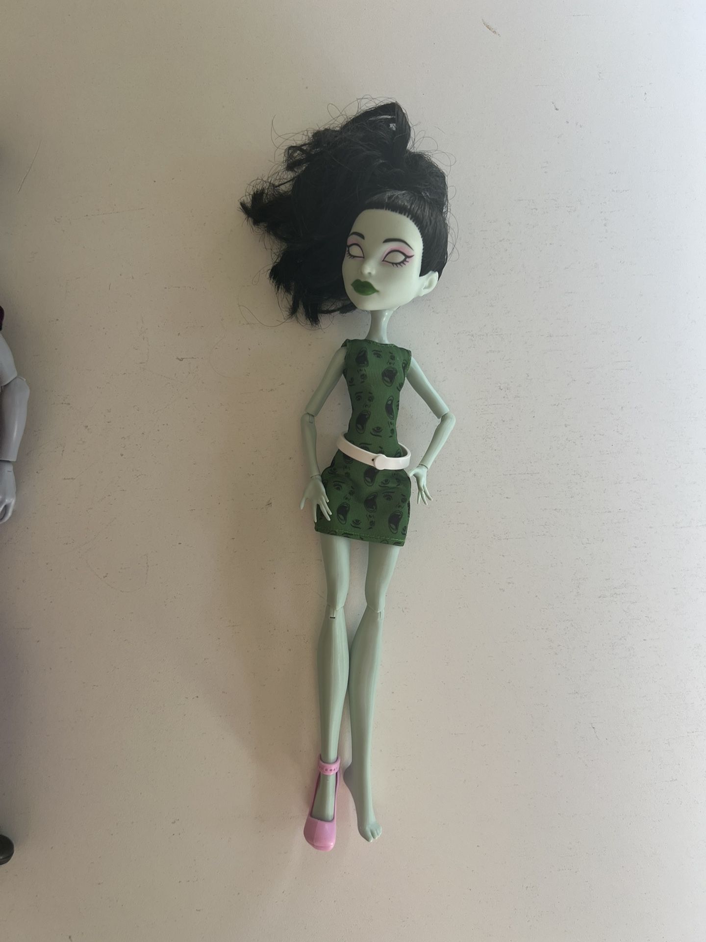 Monster High 2014- Sarah Screams From Student Disembody Council