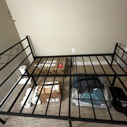 Full Size Metal Bed frame 
