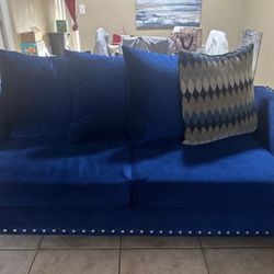 2 Pc Couch & Loveseat