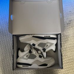 Jordan 4 Military Black Size 11