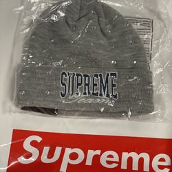 Brand New Supreme Beanie 