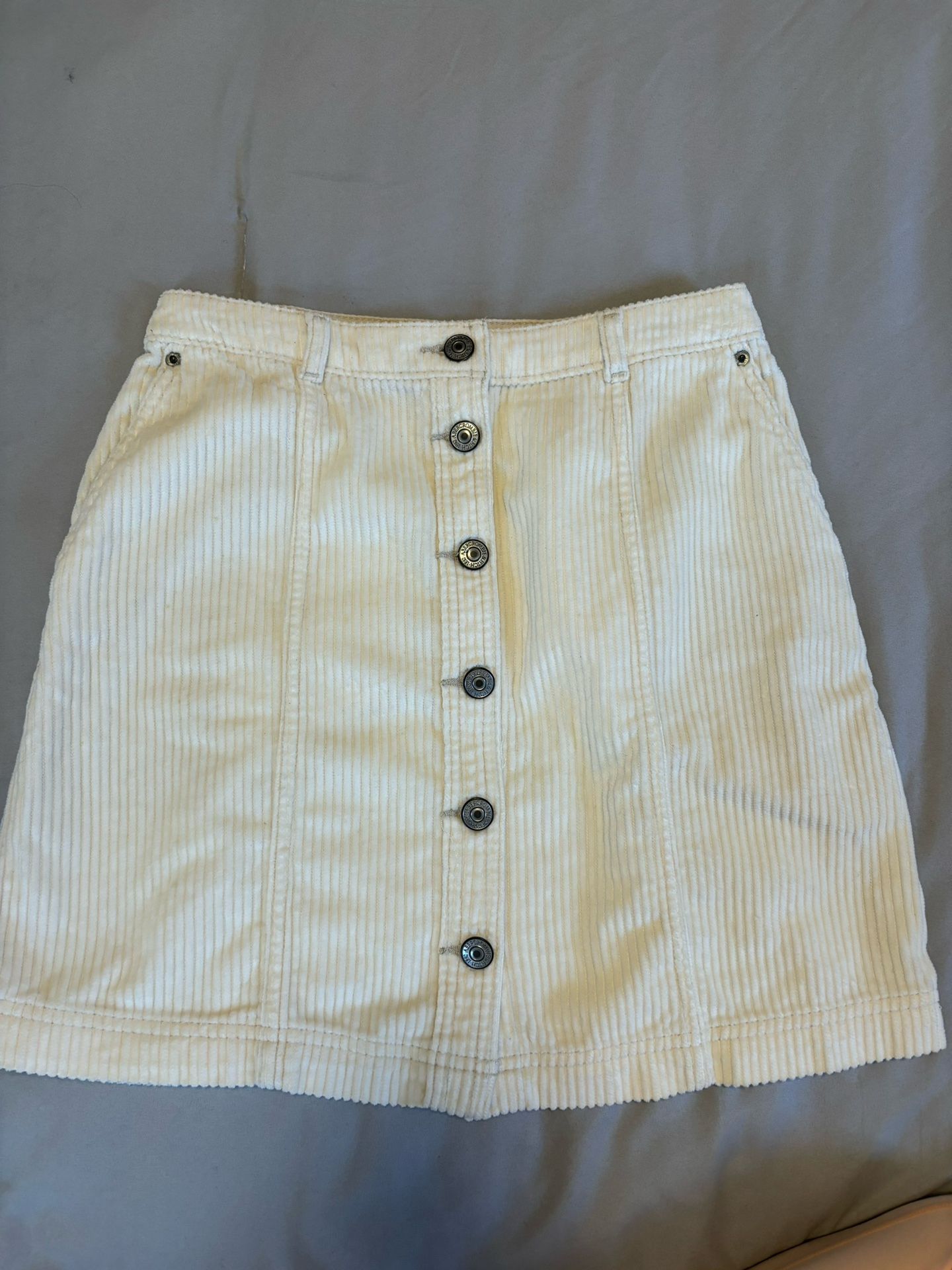 Abercrombie & Fitch Women's Cream and White Skirt