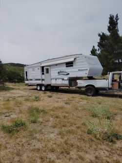 2009 Forestriver Wildwood 32'