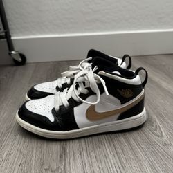 BIG KIDS' AIR JORDAN RETRO 1 MID SE CASUAL SHOES SIZE 2.5Y