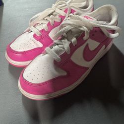 Kids Shoes Size 2.5 Y