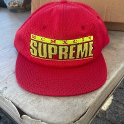 Supreme Snap back Hat