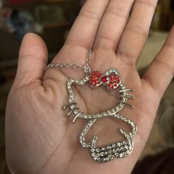 Hello Kitty Pendant With Necklace 