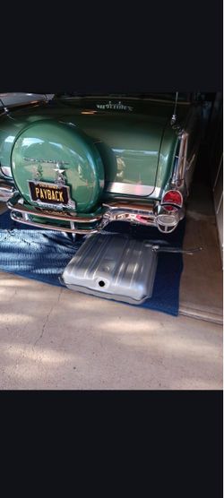 Gas tank