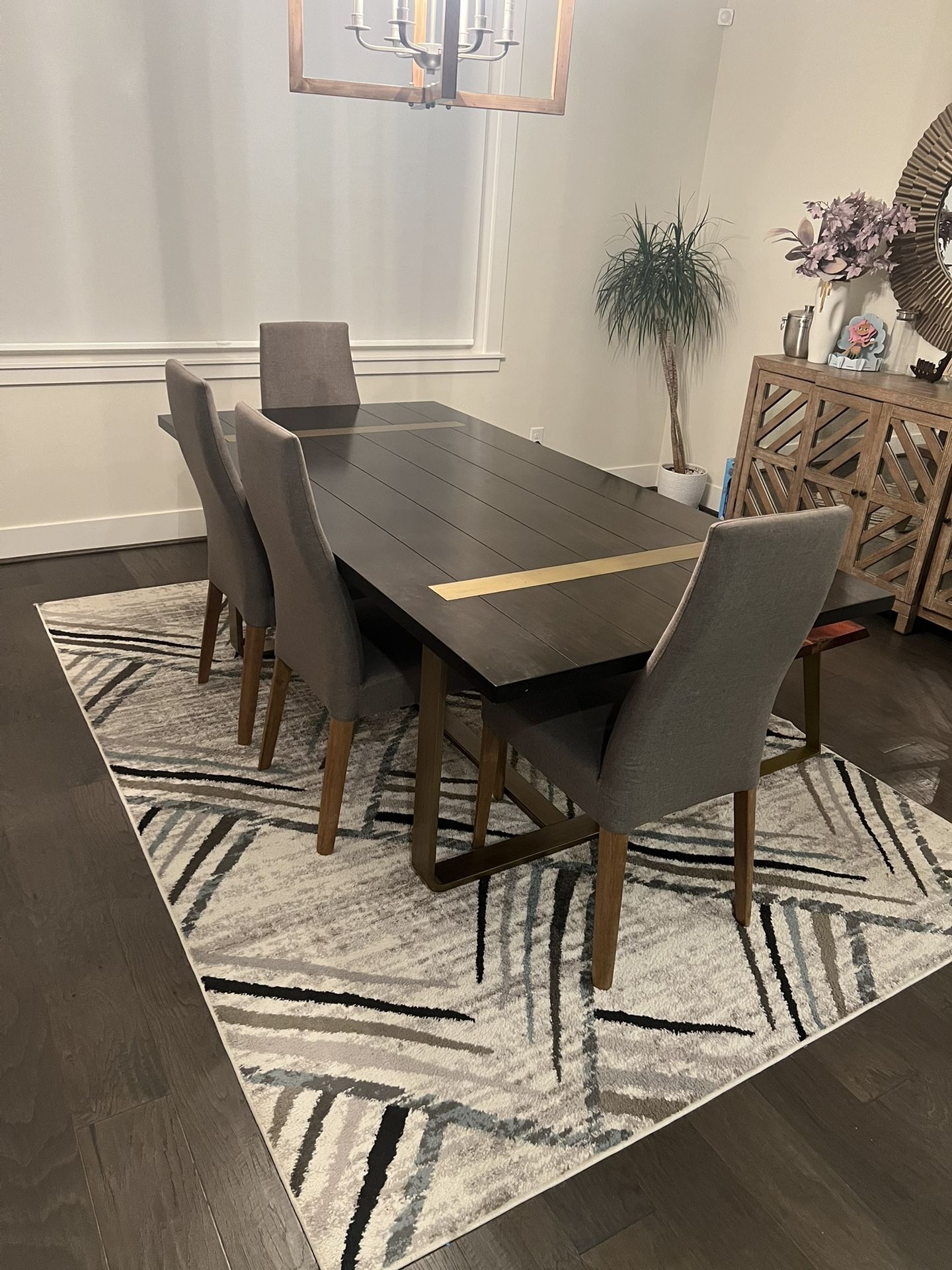 7 Person Dining Table And Chairs Set - $600