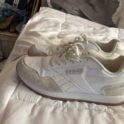 size 8.5 reebok women 