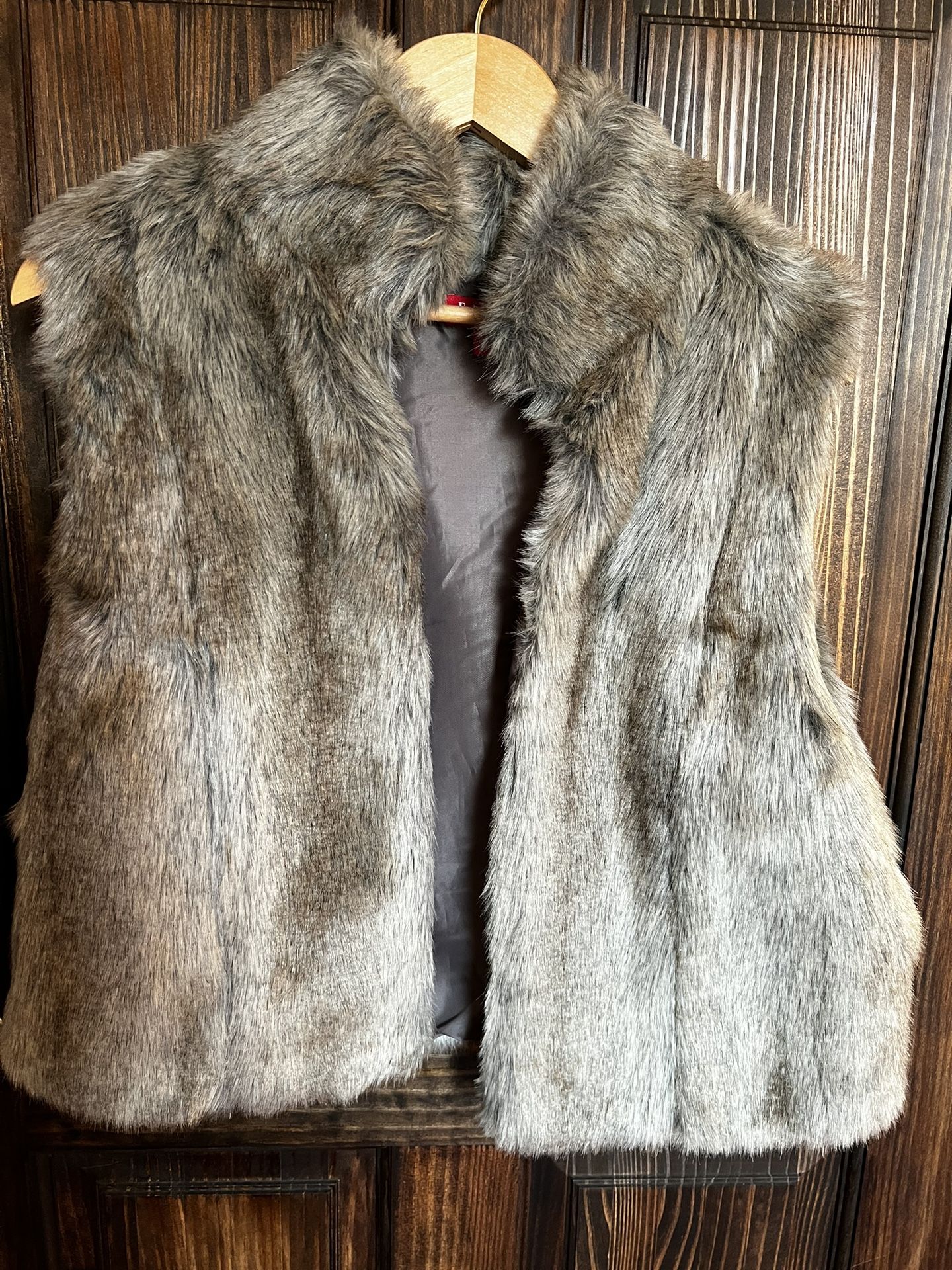 Gray Faux Fur Vest (XL)