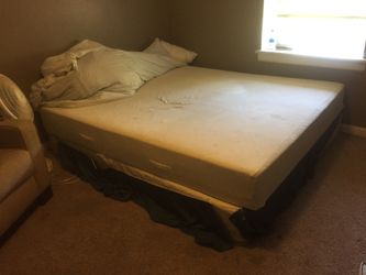 La king size temperpedic mattress and box spring original
