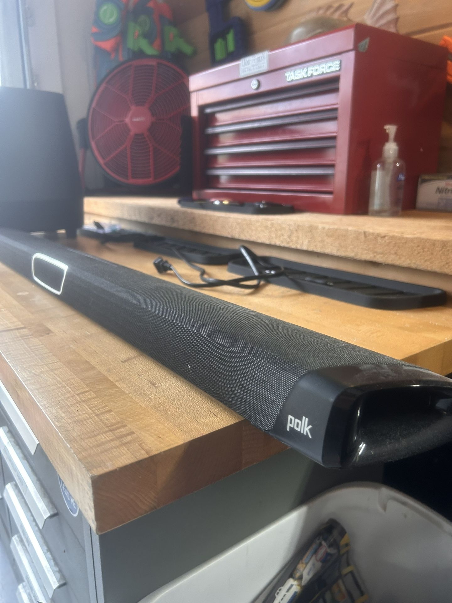 Polk Magnifi Max Soundbar And Subwoofer