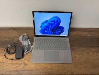13” Microsoft Surface laptop Touchscreen **Intel Core M3