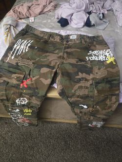 Rise & smoke jeans