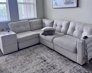 Sectional couch