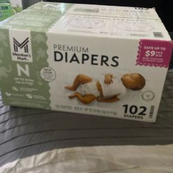 Newborn diapers 