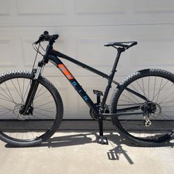 2022 Marin Bolinas Ridge 2 Mountain Bike